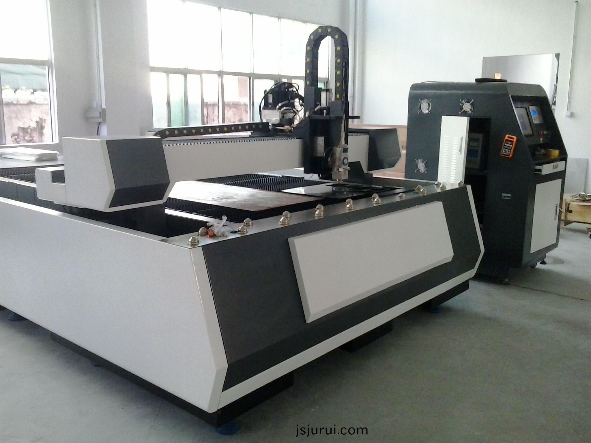 激光(guang)切割(ge)機聚焦(jiao)鏡的調(diao)整與(yu)安(an)裝(zhuang)